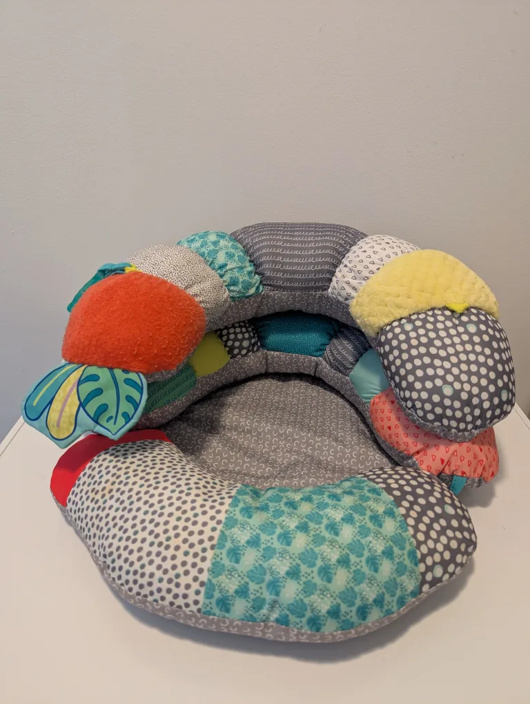 Infantino Prop-A-Pillar Tummy Time & Seated Support thumbnail