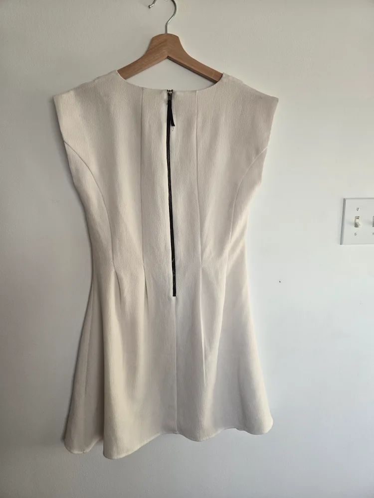 White Mini Dress image indicator(2)