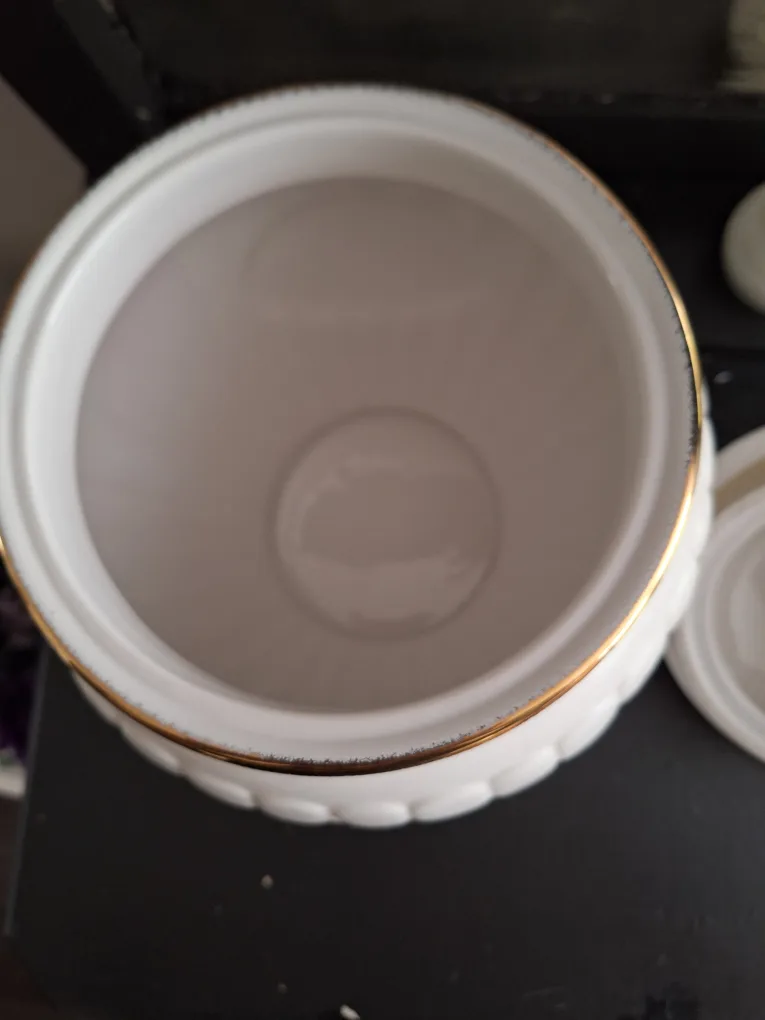 ROYAL ALBERT Moonlight Roses Biscuit Jar image indicator(4)