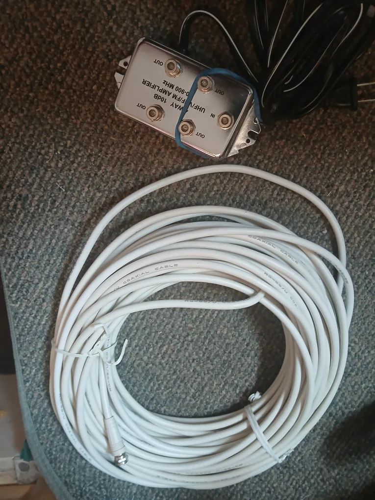 TV Amplifier with Coaxial Cable thumbnail