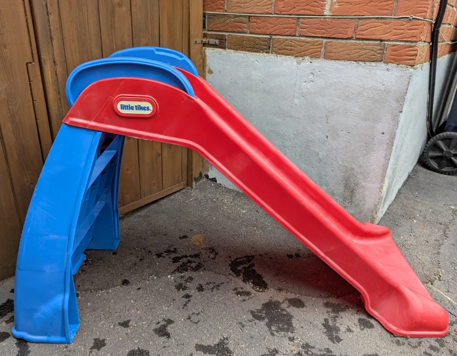 Summer Time Fun - Little Tikes Kids Slide ~ *Pre-Loved* image indicator(4)