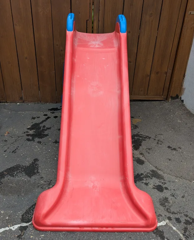 Summer Time Fun - Little Tikes Kids Slide ~ *Pre-Loved* image indicator(5)
