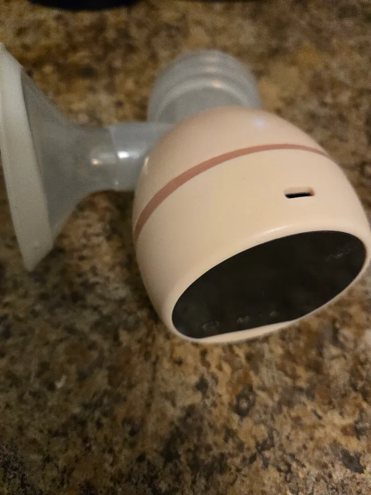Willow Go Wearable Breast Pump #freecycle thumbnail