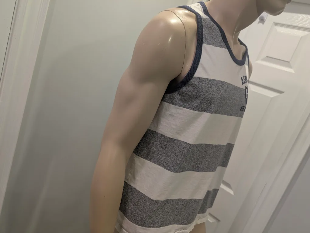 GUC - Men's Aeropostale Tank Top image indicator(2)