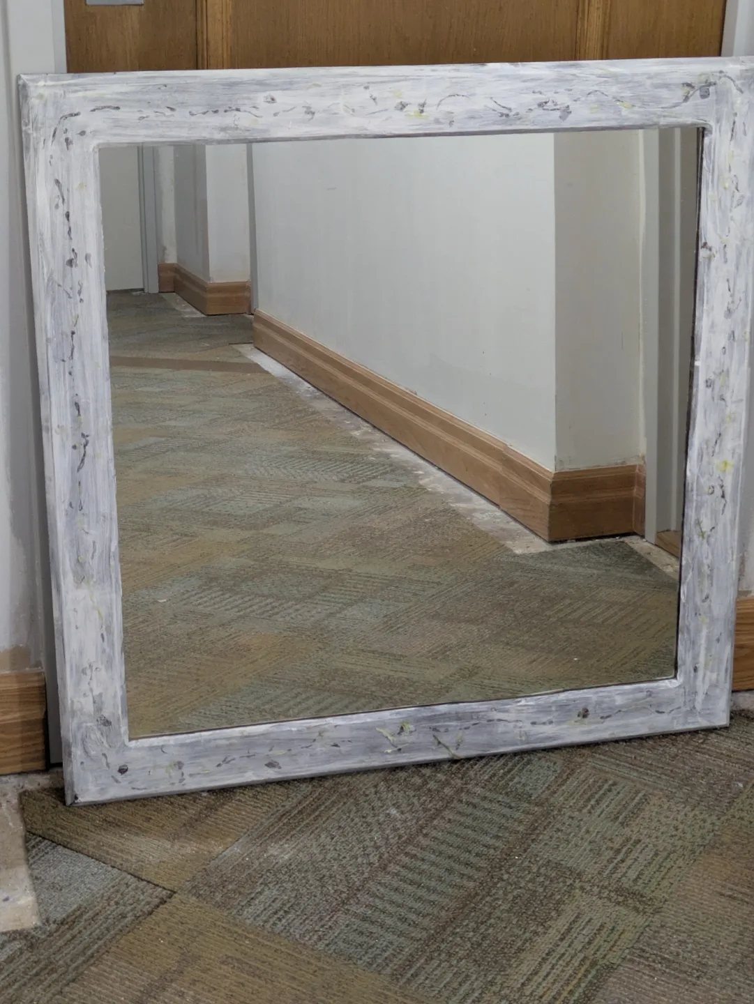 Square mirror with white frame thumbnail