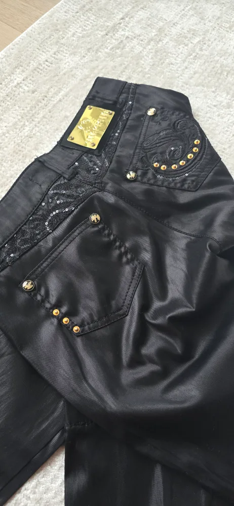 pants image indicator(4)