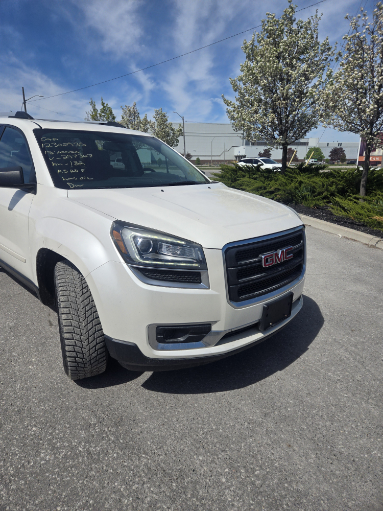 2015 gmc acadia - 178000km