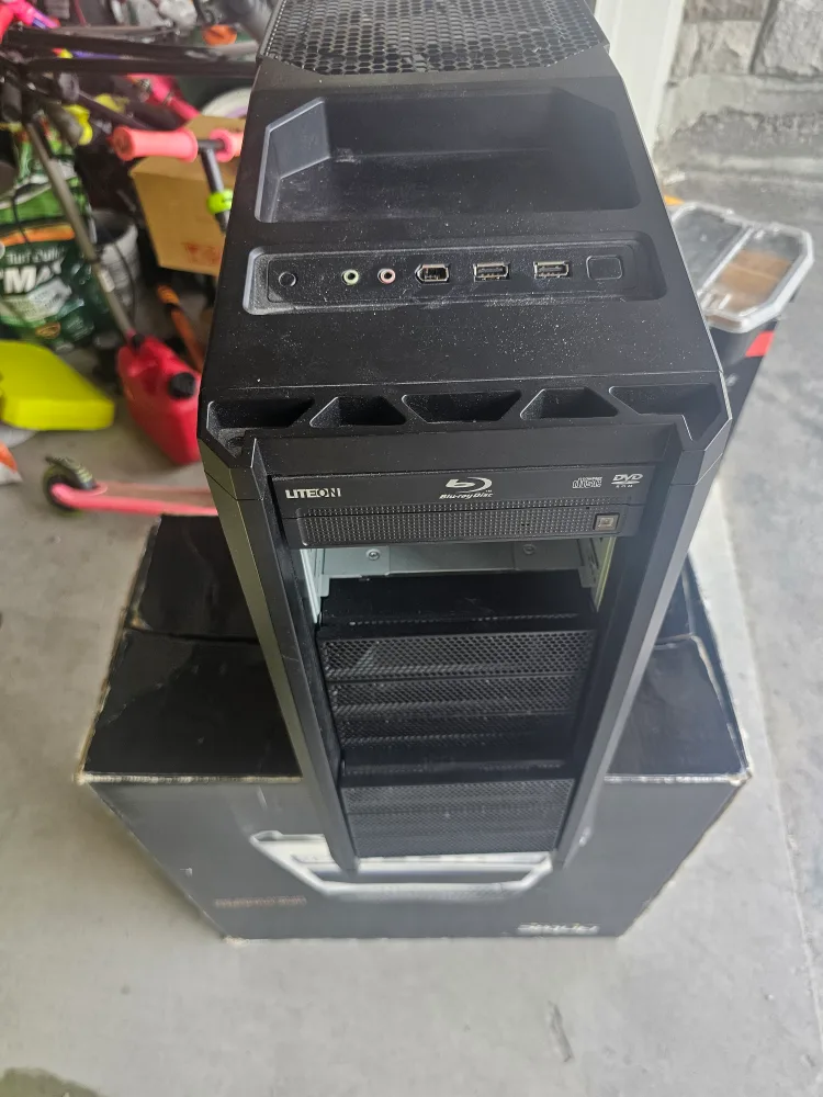 Antec Nine Hundred Advanced Gaming Case thumbnail