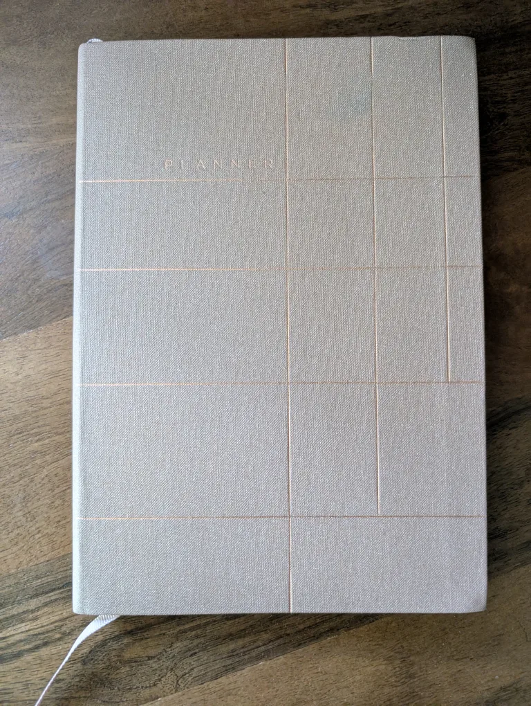 Beige Planner - Like New #freecycle thumbnail