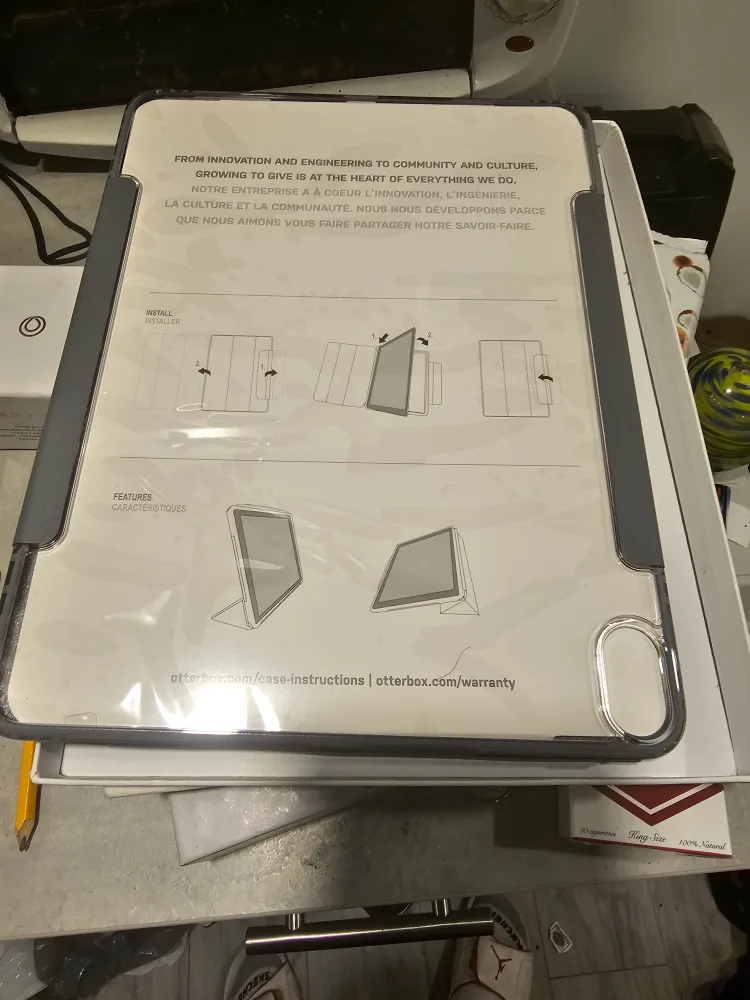 Otterbox Symmetry 360 Series iPad Case thumbnail