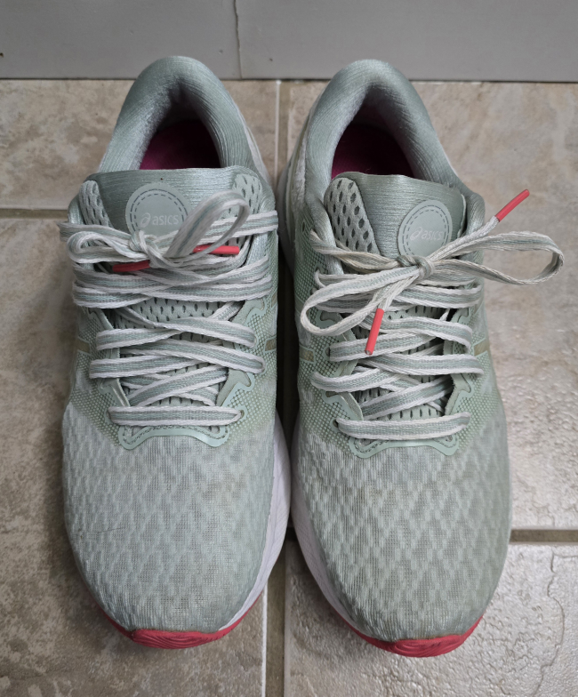 Women's Asics 8.5