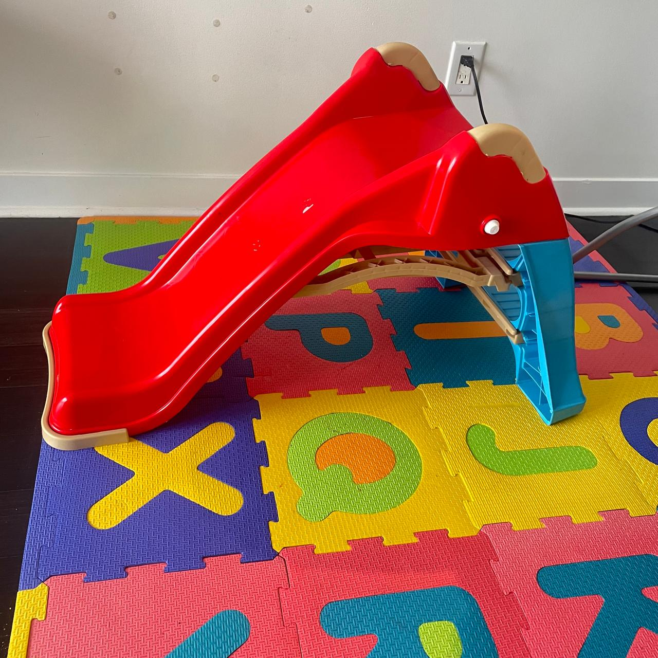 Kids' Play Slide