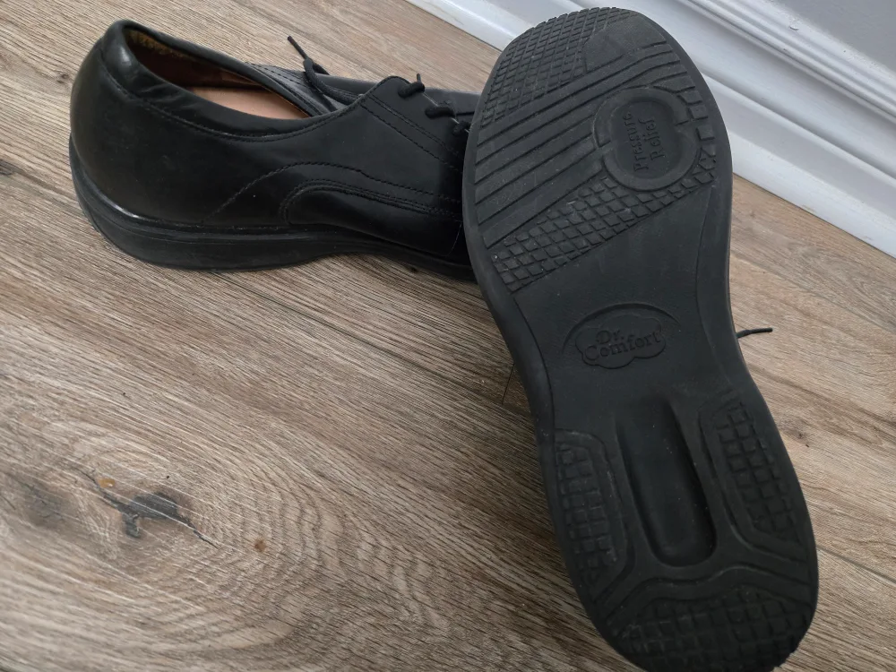 Dr. Comfort Black Lace Up Shoes image indicator(2)