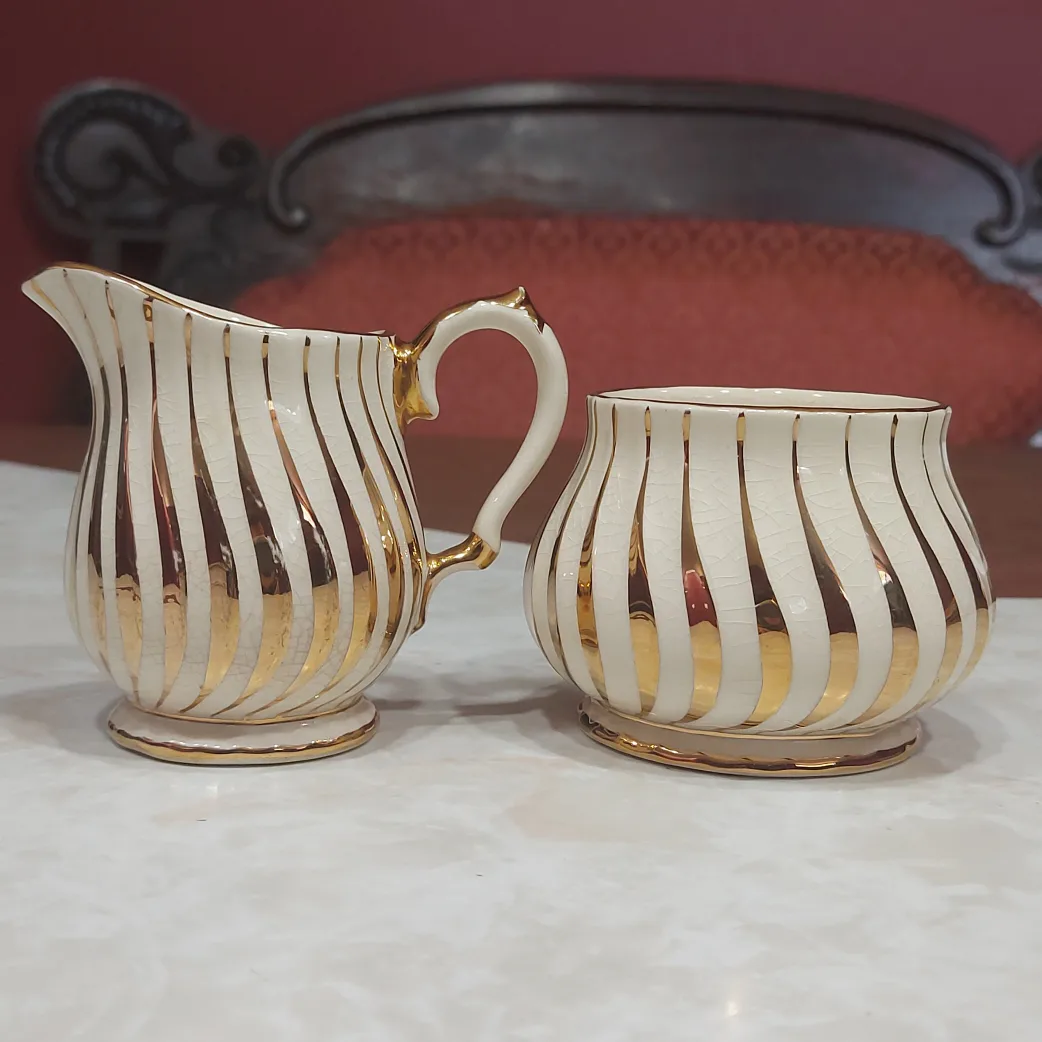 vintage stripe cream and sugar set 🫖 trades accepted! thumbnail
