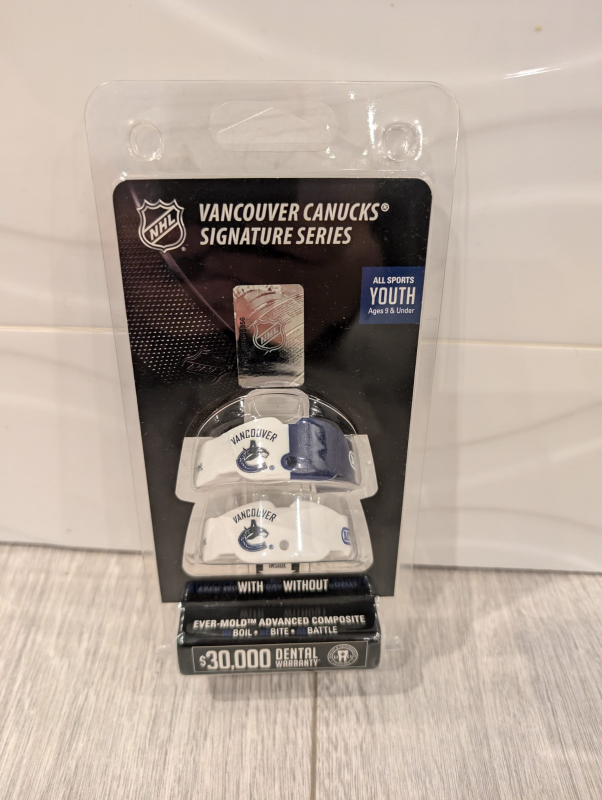 Vancouver Canucks Youth Mouthguard