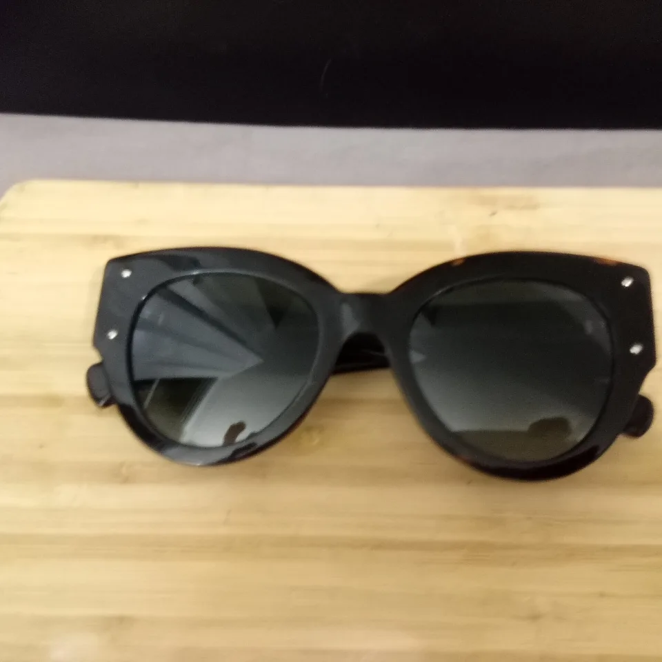 Missoni Sunglasses thumbnail