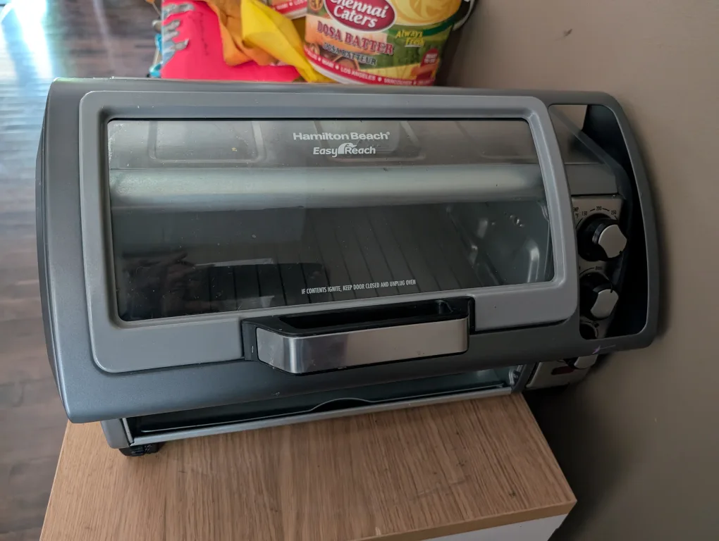 Hamilton Beach Easy Reach Toaster Oven image indicator(2)