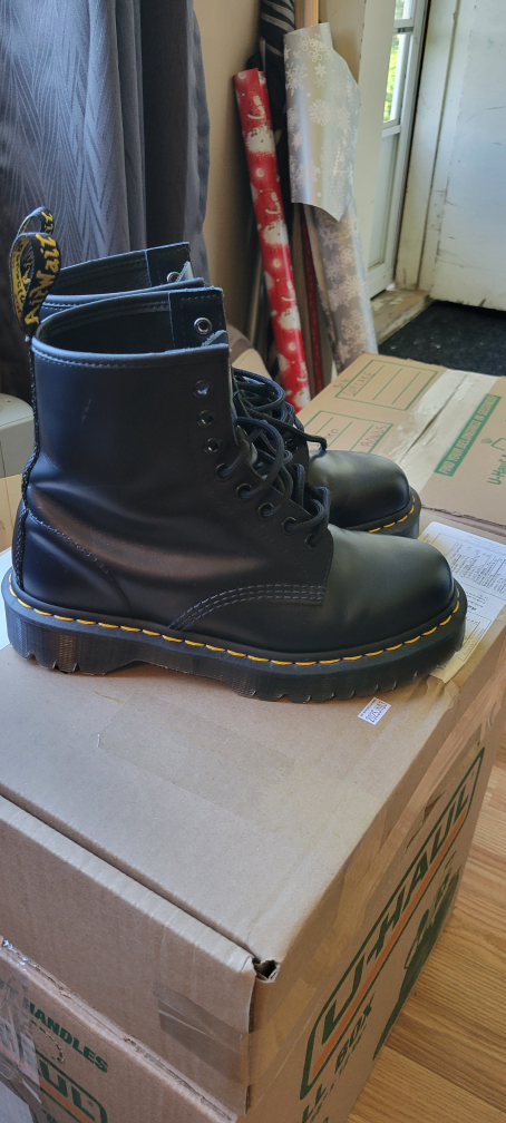 Dr. Martens 1460 Bex Black Leather Boots - US 7 - photo 4