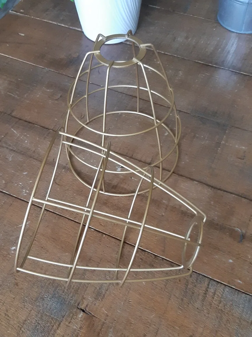 Set of gold wire cage lampshades thumbnail
