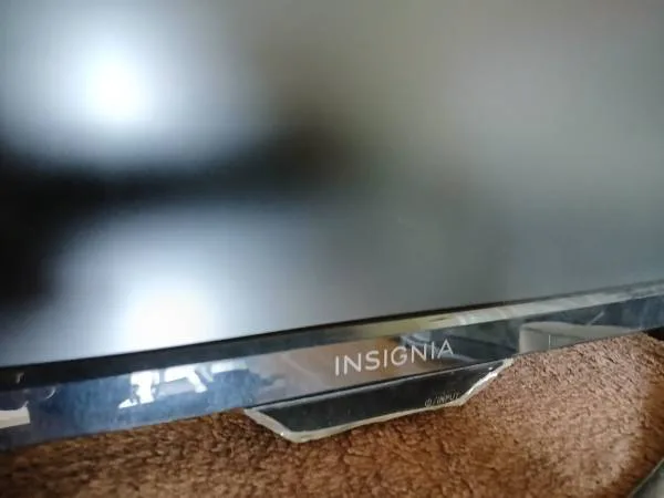 Insignia - 19" Class LED HD TV 720p image indicator(2)