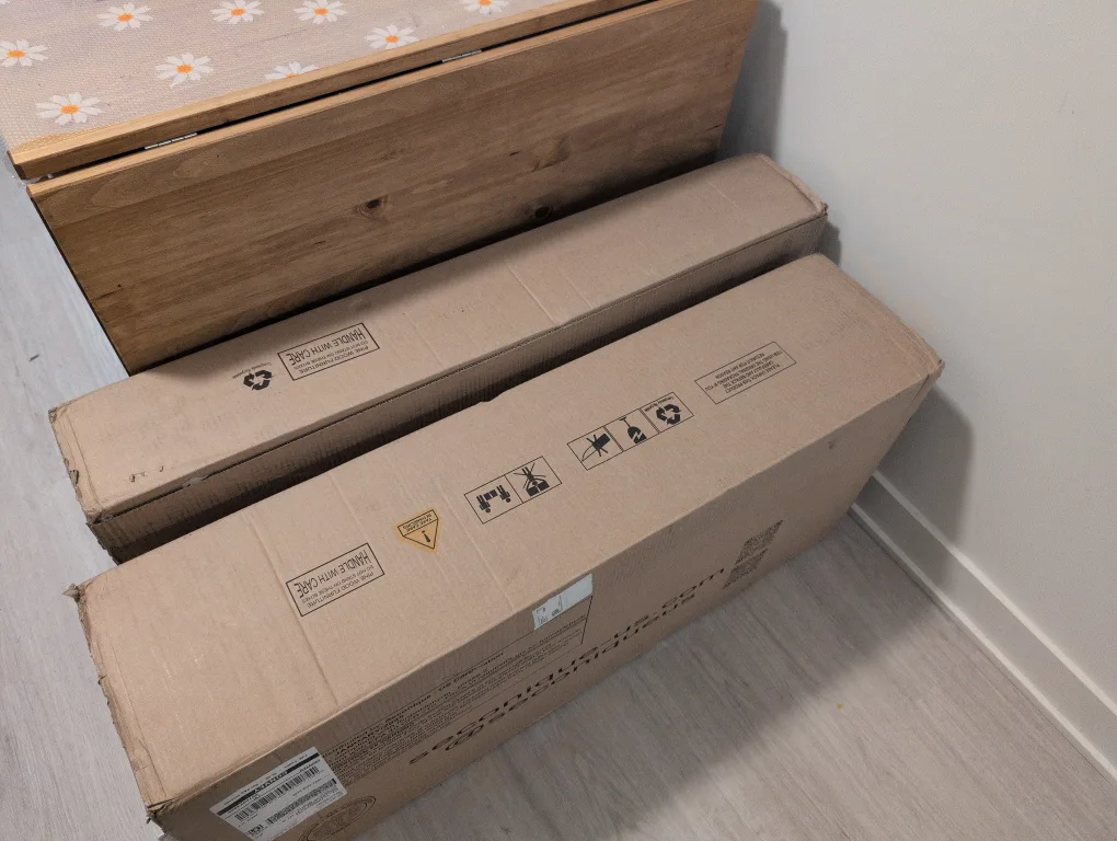 BRAND NEW IN BOX. Dining room table. Foldable with chairs image indicator(6)