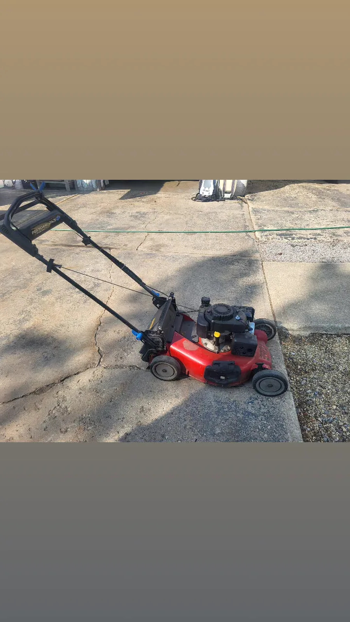 Toro Lawn Mower- Self propelled thumbnail