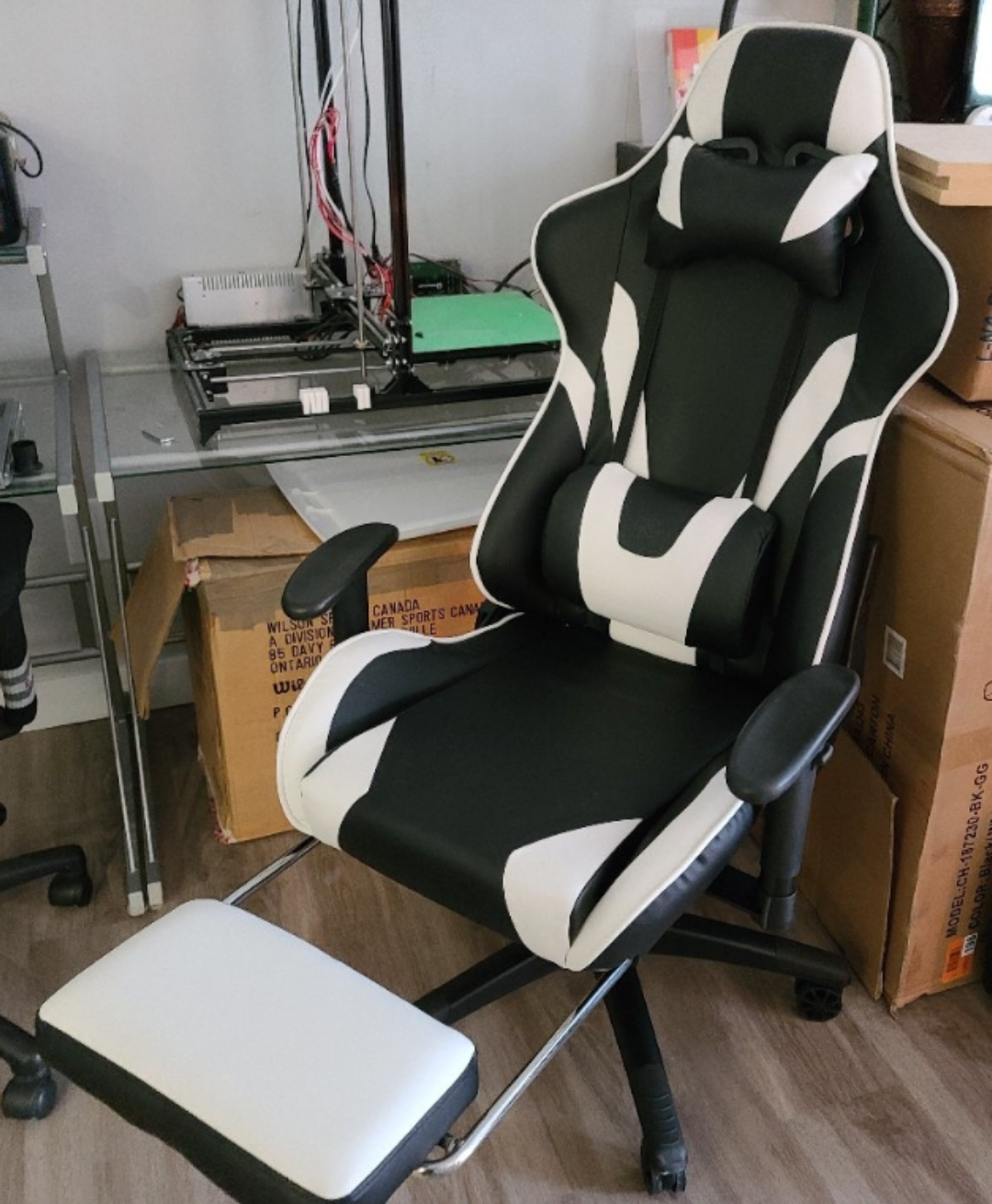 Black/White Gaming Chair with Footrest - photo 2