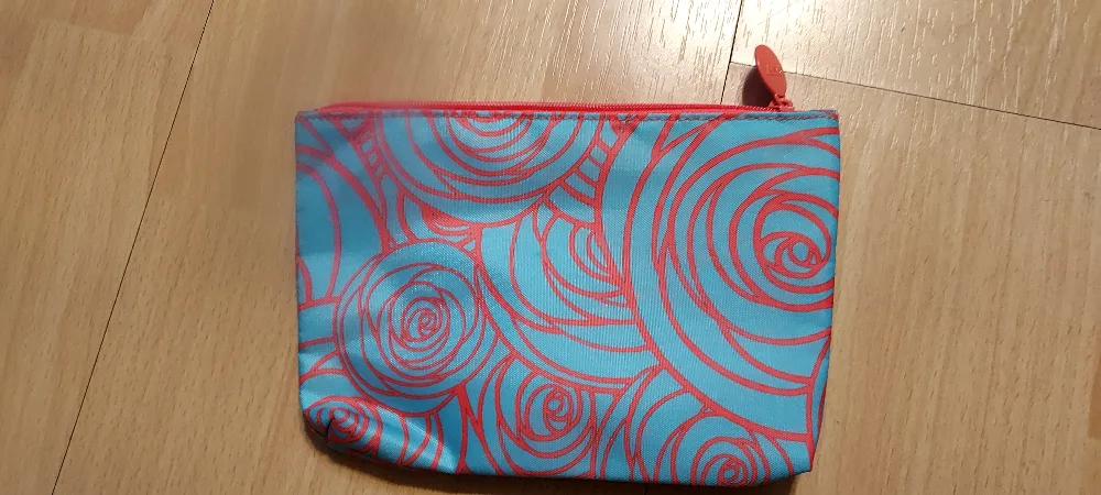 Rose Makeup Bags thumbnail