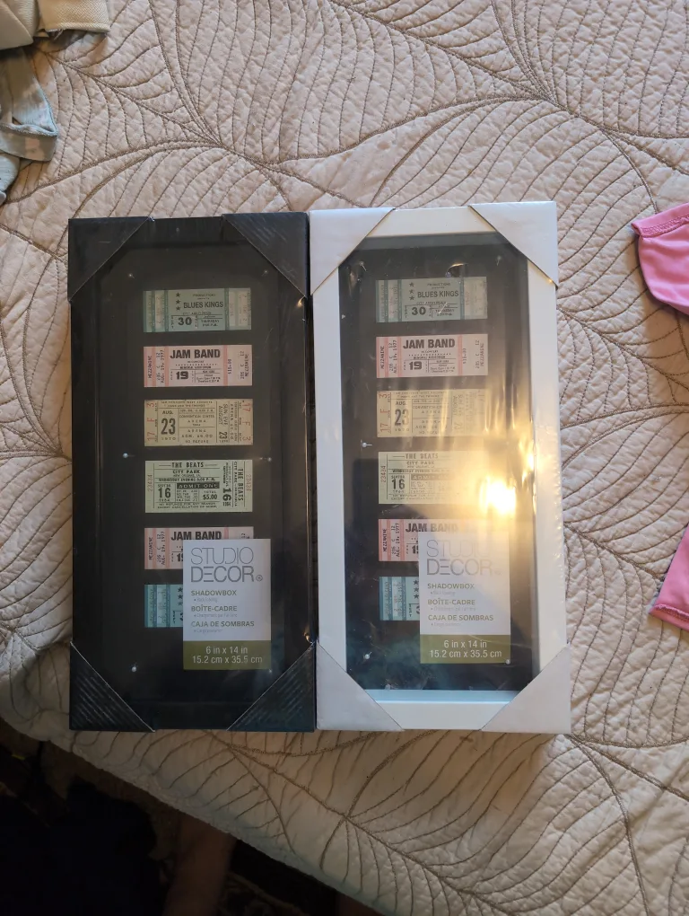 Shadowbox Display Frames image indicator(6)