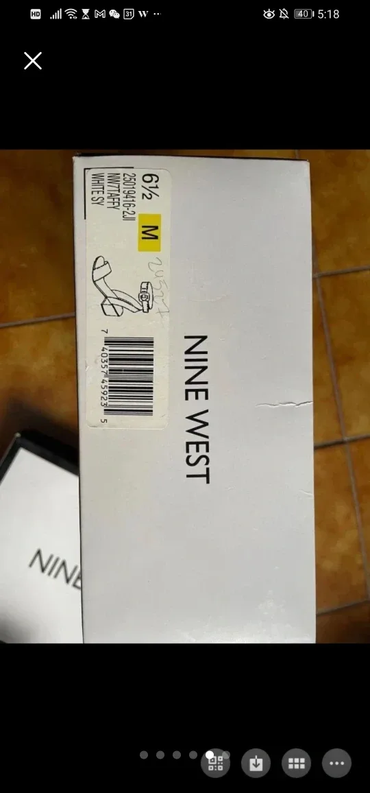 Nine West White Heels image indicator(5)