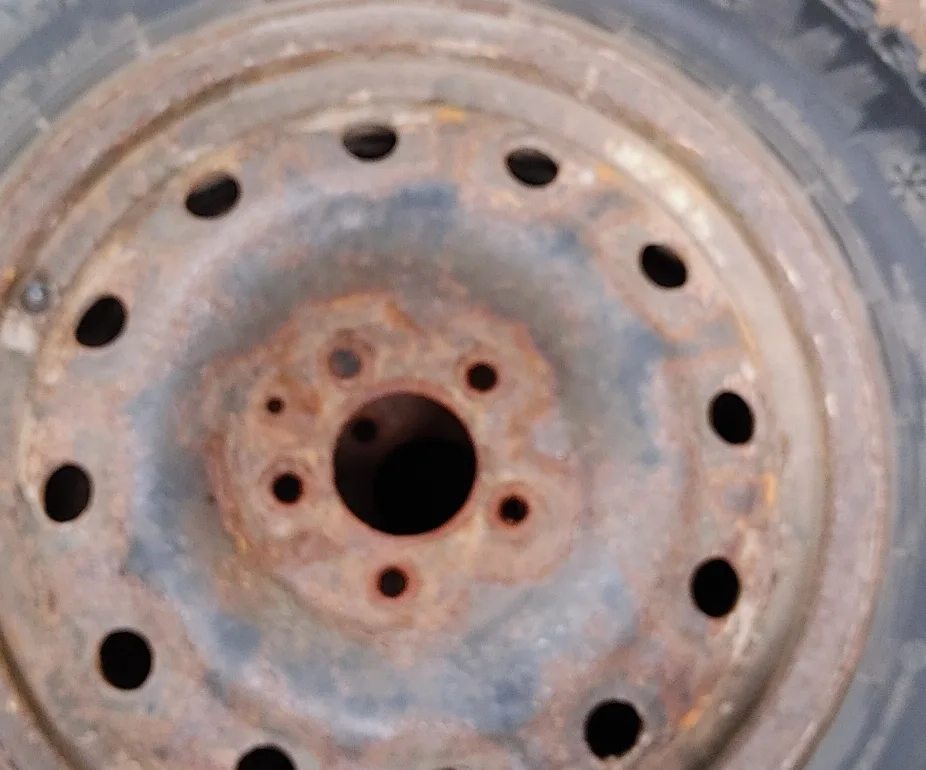 Set of 4 winter tires 205/65R16 image indicator(5)