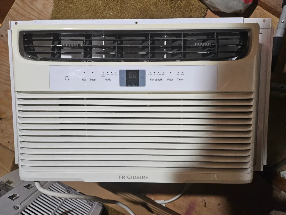 Frigidaire  Window Air Conditioner  8000 BTU thumbnail