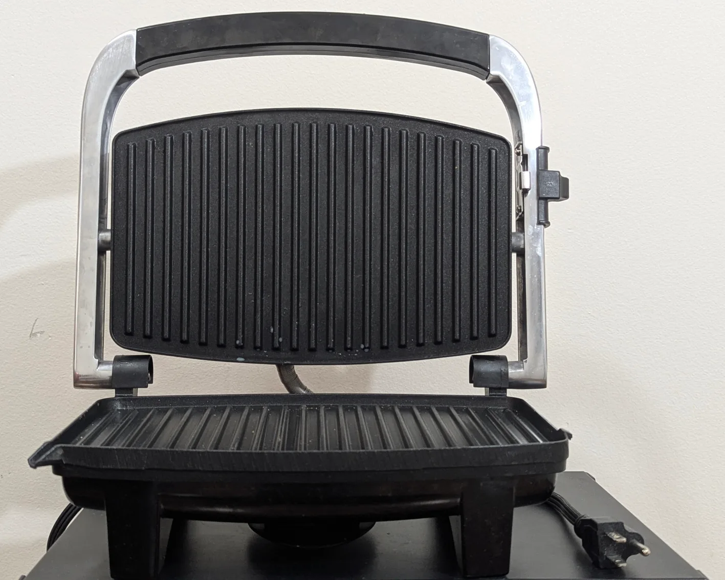Panini Press and Grill thumbnail