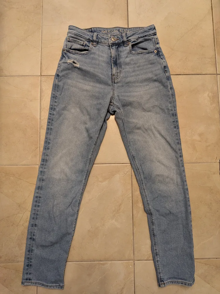 American Eagle Mom Jeans - Size 2 thumbnail