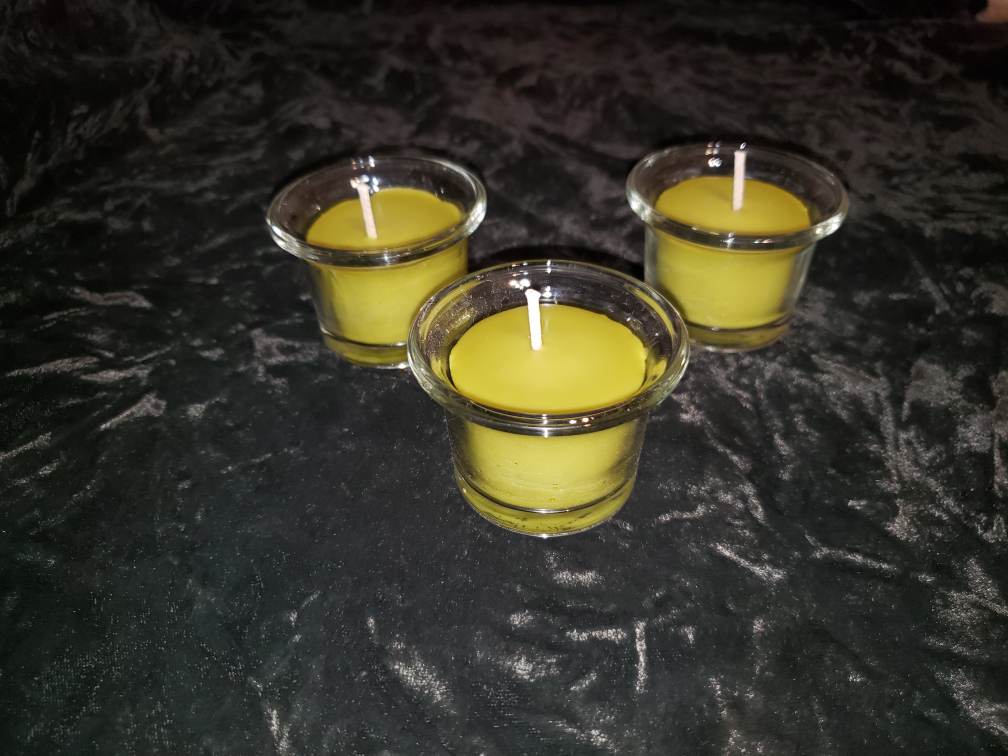 Delightfully Scented Beeswax Candles - photo 3