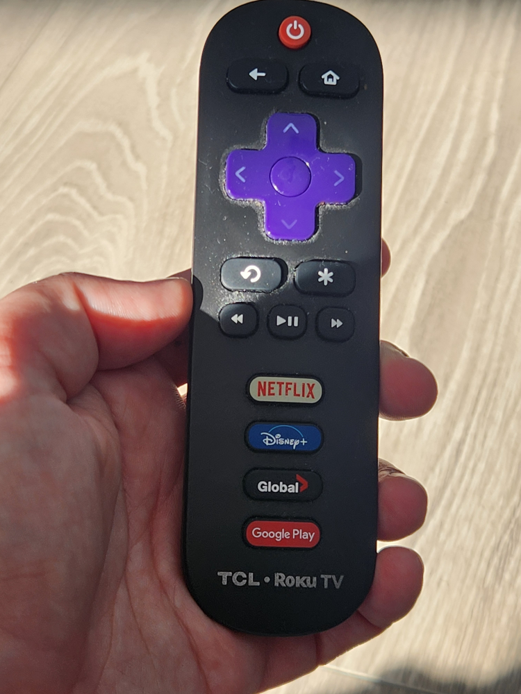 TCL 43' Roku TV - photo 4