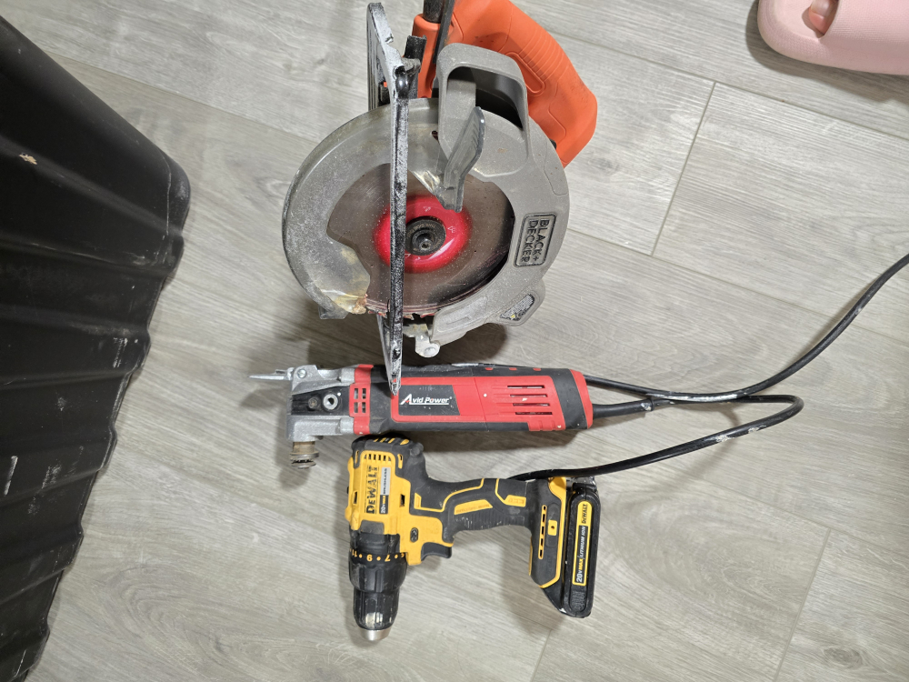 dewalt compact drill