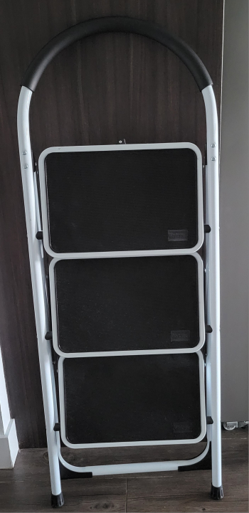 3-Step Ladder - Black & White