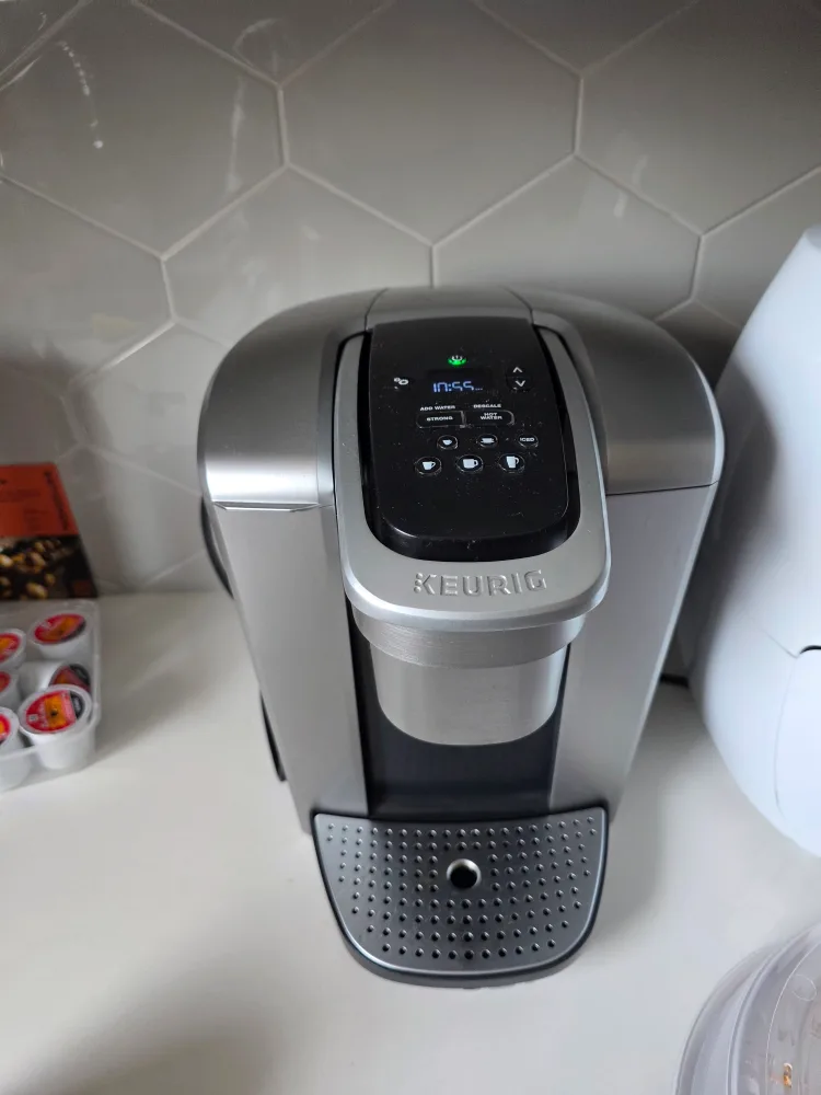 Keurig Single Cup Coffee Maker thumbnail