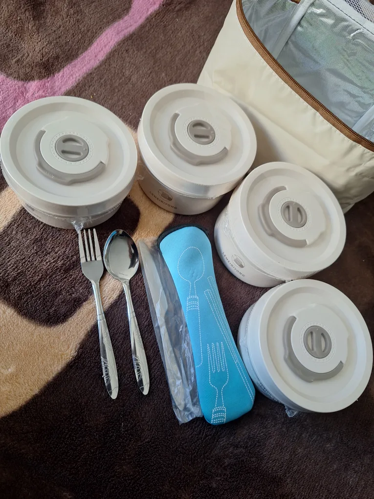 NEW Set of Insulated Microwave-Safe Lunchbox Containers image indicator(2)