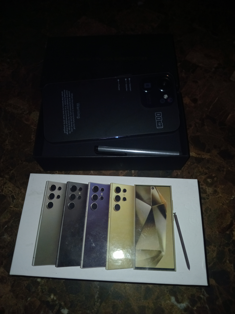 Two Samsung Smartphone - New in Box $600