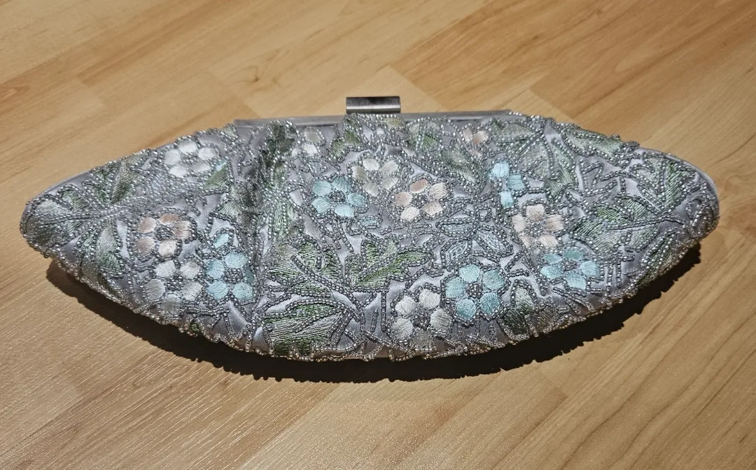 Embroidered Evening Clutch Handbag image indicator(2)