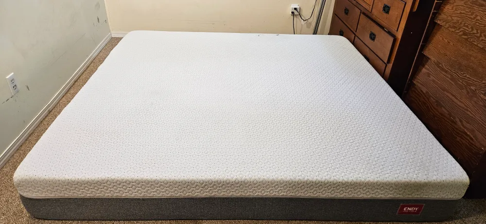 king size Endy Mattress - Comfortable Sleep Awaits! thumbnail