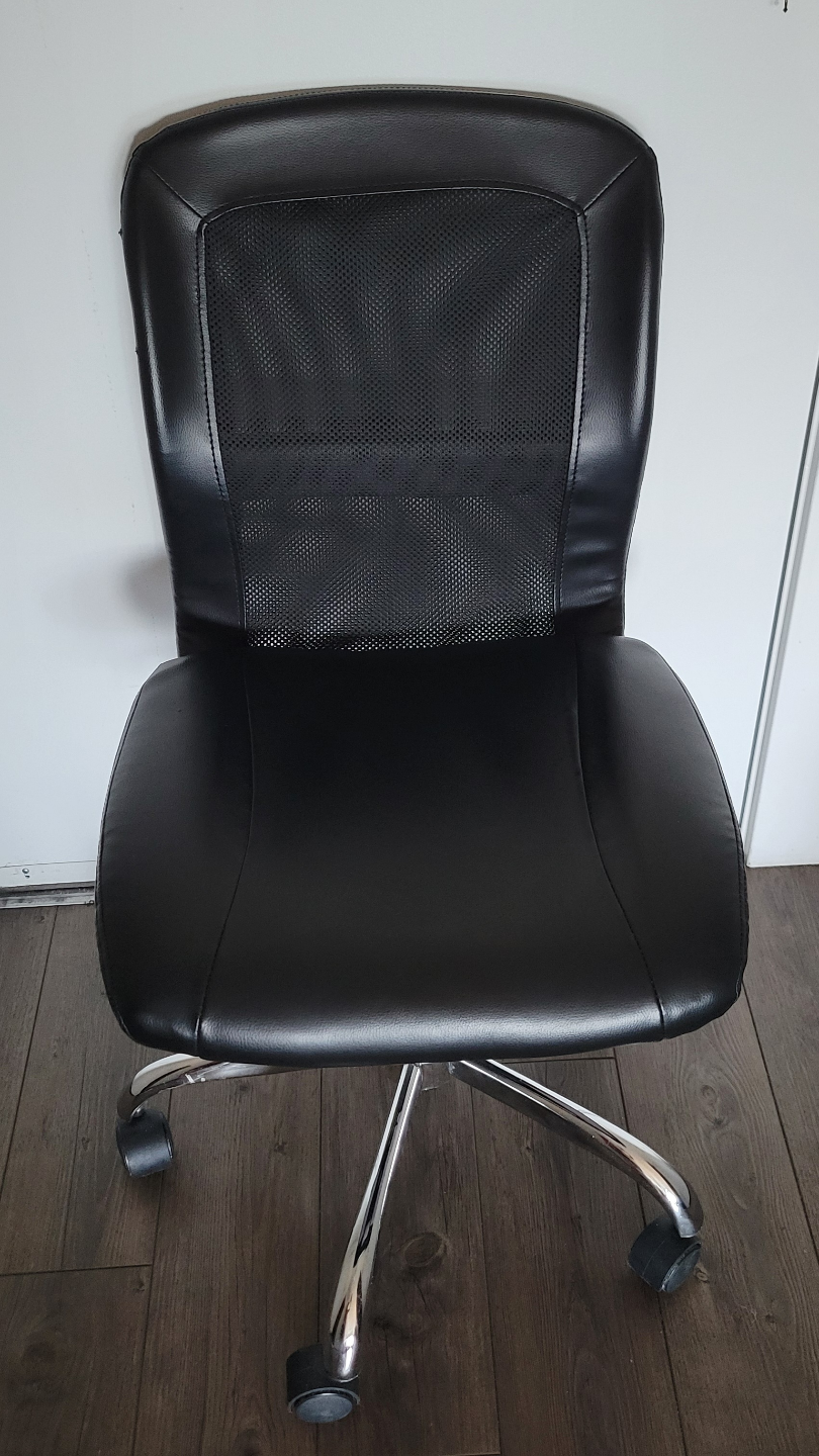 Black Office Chair