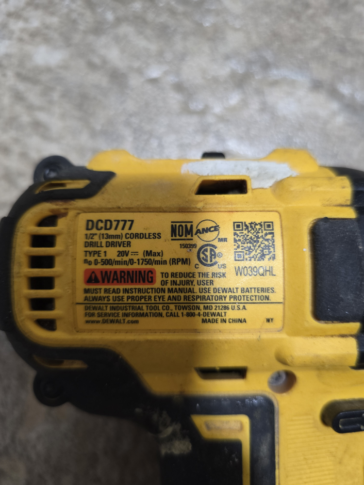 dewalt compact drill dcd777 - photo 2