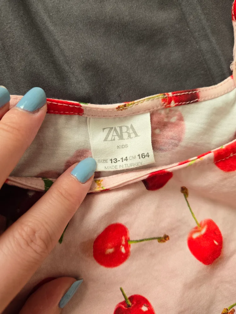 Cherry tank top from Zara 🍒 image indicator(3)