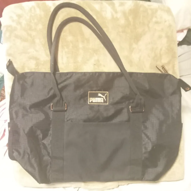 Puma Nylon Bag image indicator(2)