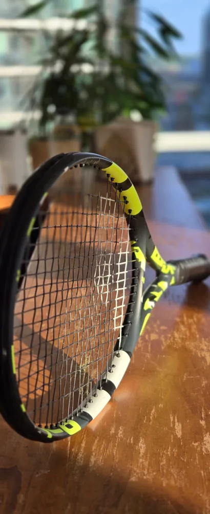 Babolat Pure Aero Tennis Racquet : Barely used thumbnail
