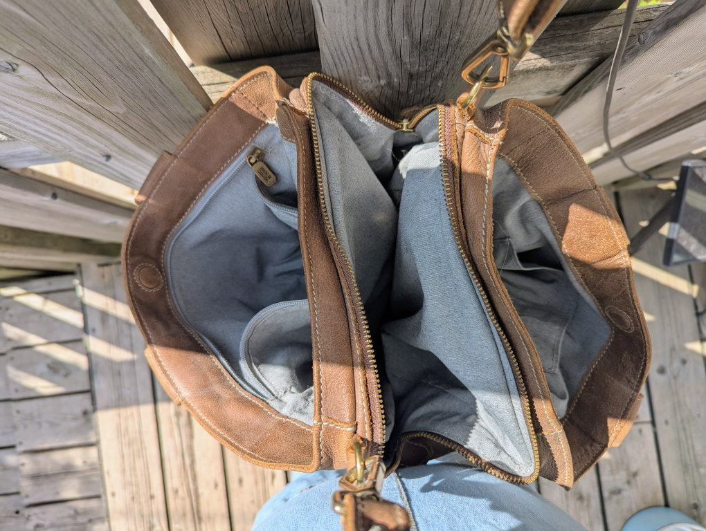 Roots Leather Bag - photo 3