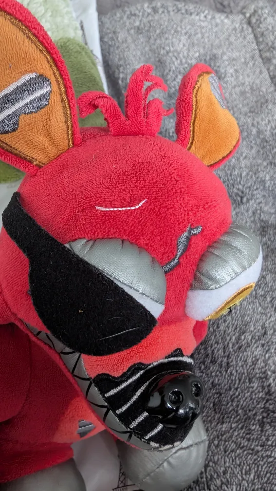 🦊 Funko Nightmare Foxy Plush – Five Nights at Freddy’s 4 🦊 image indicator(3)